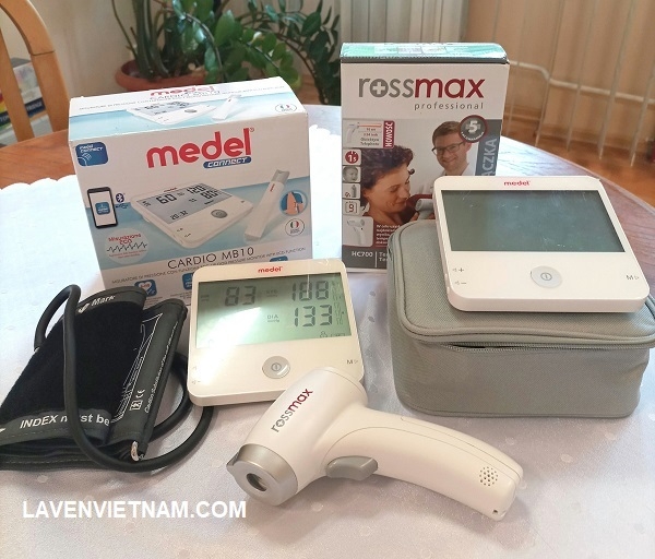 Bộ sản phẩm theo dõi sức khỏe tuyệt vời: Máy đo huyết áp medel, nhiệt kế đo nhiệt độ Rossmax