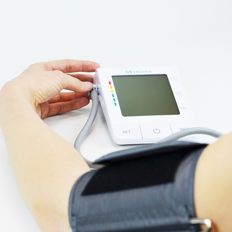 Máy đo huyết áp bắp tay Medisana BU 530