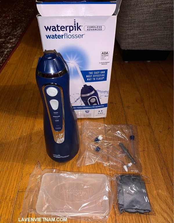 Trọn bộ sản phẩm Máy tăm nước Waterpik WP560 màu xanh (WP563)