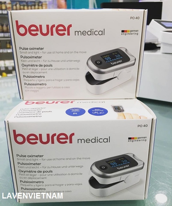 Máy đo độ bão hòa oxy trong máu Beurer PO40 để đo và theo dõi lượng oxy trong máu lẫn theo dõi mạch tiện dụng và chính xác.